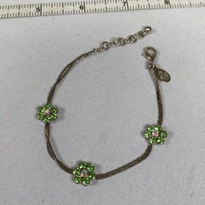 Flower rhinestone bracelet Premier Designs